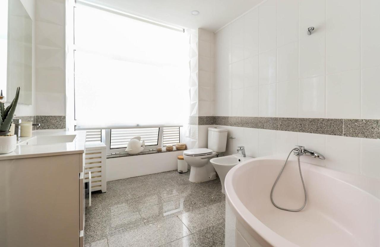 Flor Do Mar - Spacious Apartment With Balcony 빌라프라이라데안코라 외부 사진